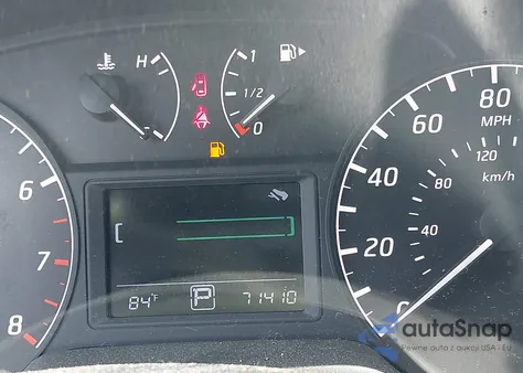 2015 Nissan Sentra S z USA, uszkodzony, nr VIN 3N1AB7AP3FY330557